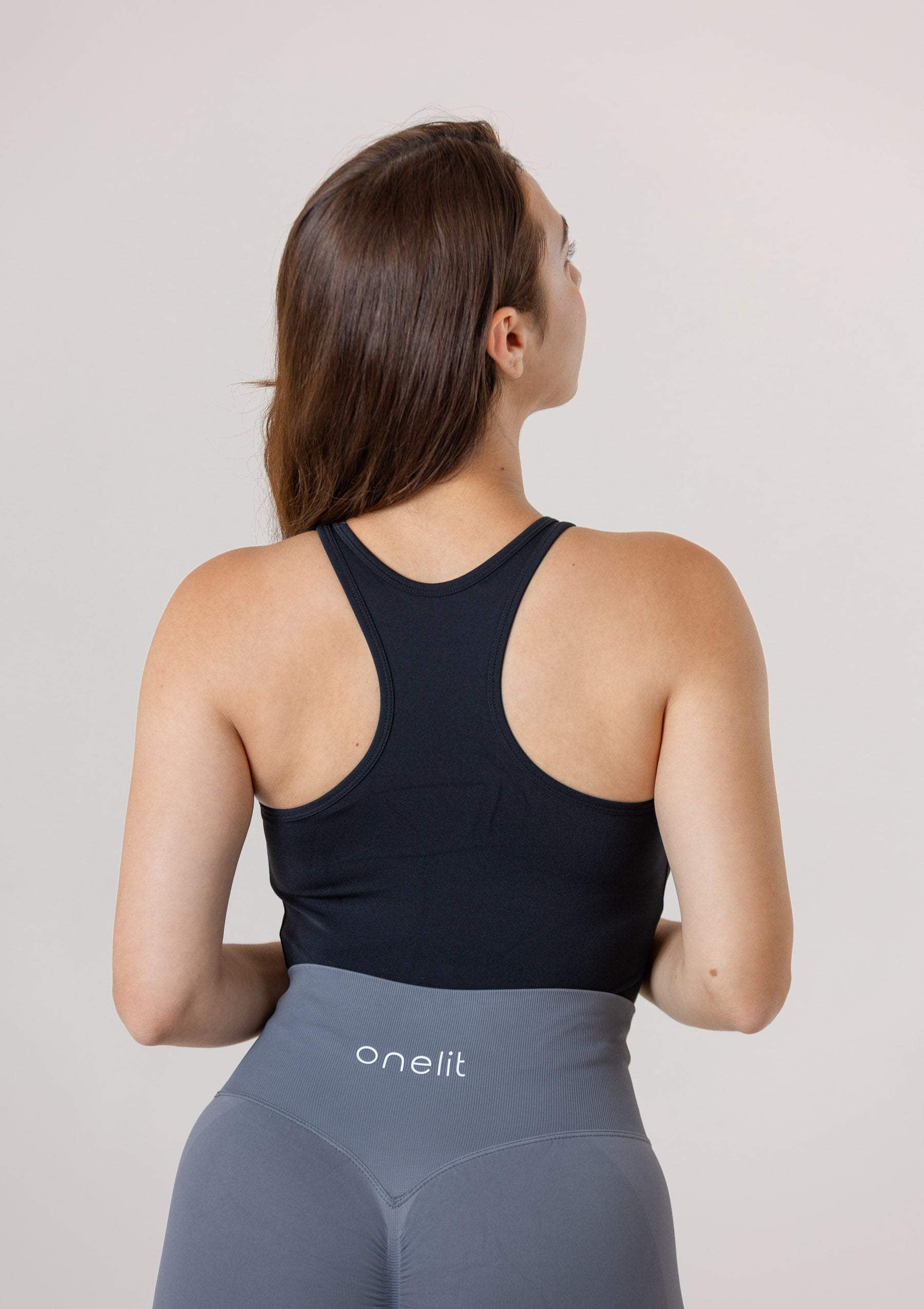 onelit クロップド レーサーバック ビルトインブラトップ